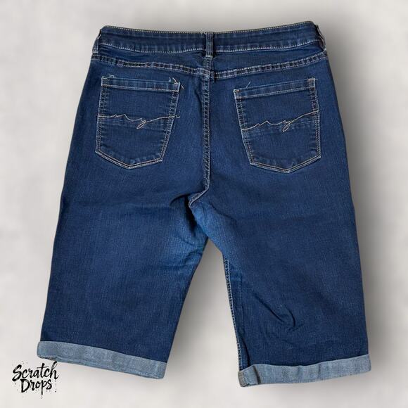 Soho New York and Company Women's Jeans Sz 10 Blue Denim Stylish Comfortable Fit - Picture 3 of 3